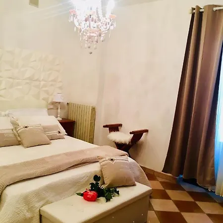 Country House Of Tulips * Mongardino